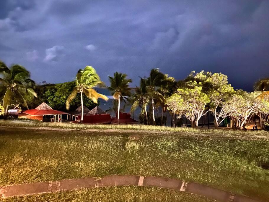 Le Paradis Zen 1er Etage Et Rdc Vue Et Ste Anne Sainte-Anne (Grande-Terre)