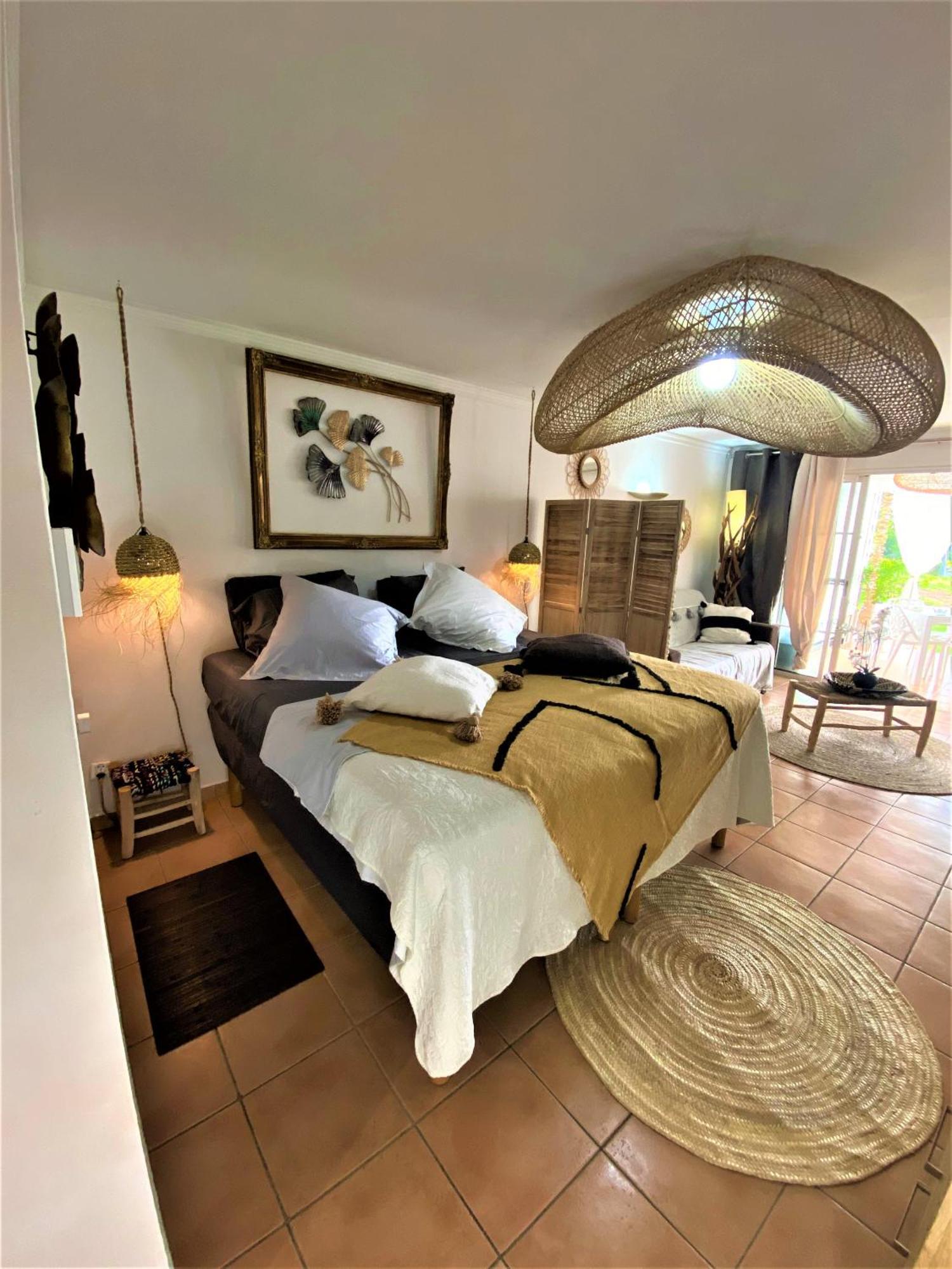 Le Paradis Zen 1er Etage Et Rdc Vue Et Ste Anne *